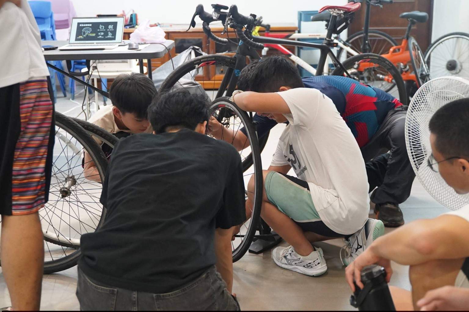 微光盒子。學童與志工單車挑戰訓練營 照片 2